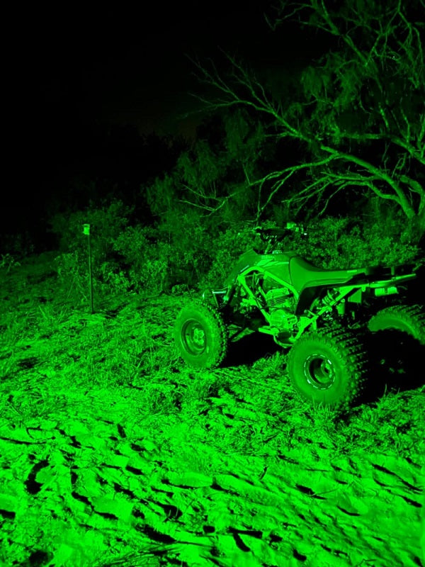 Powerful Solar Green Feeder Light 25000 Lumens for Hunting
